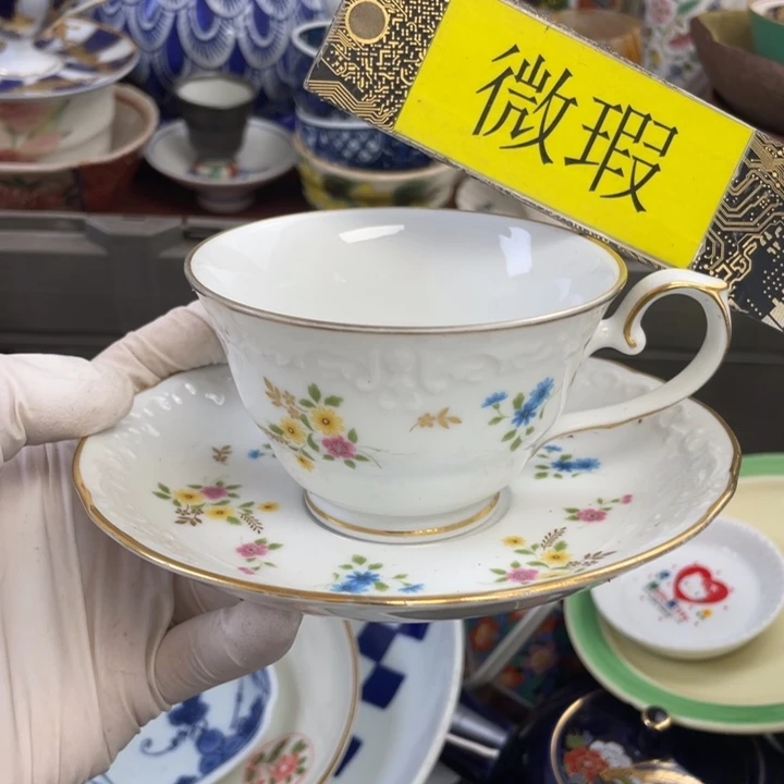 他家瓷器真美…开播了