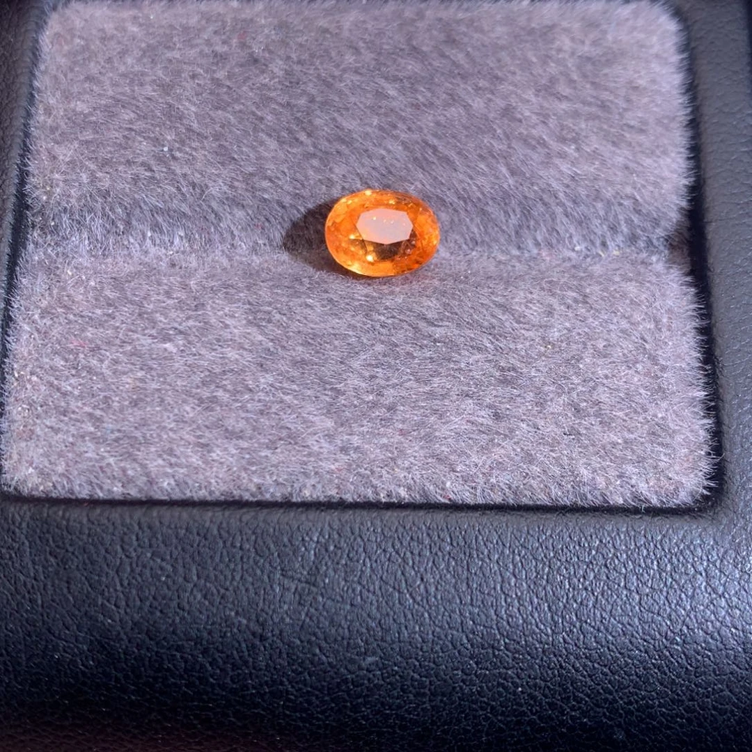 石榴石（芬达石）裸石未镶嵌2.21ct