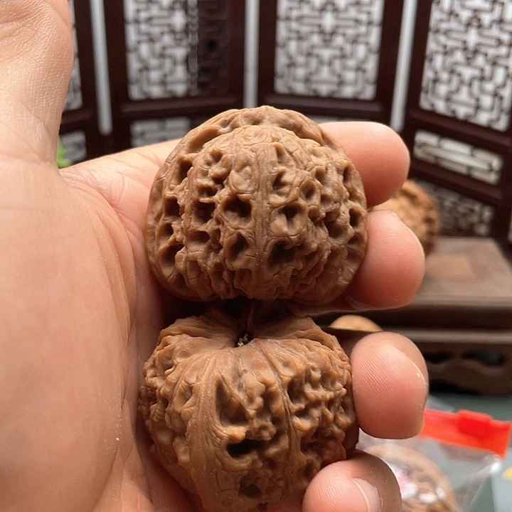 廿***一把件文玩核桃南疆