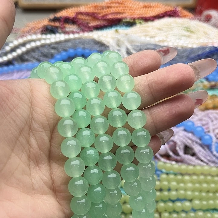 玛瑙/玉髓珠宝半成品未镶嵌一条10mm左右翠玉