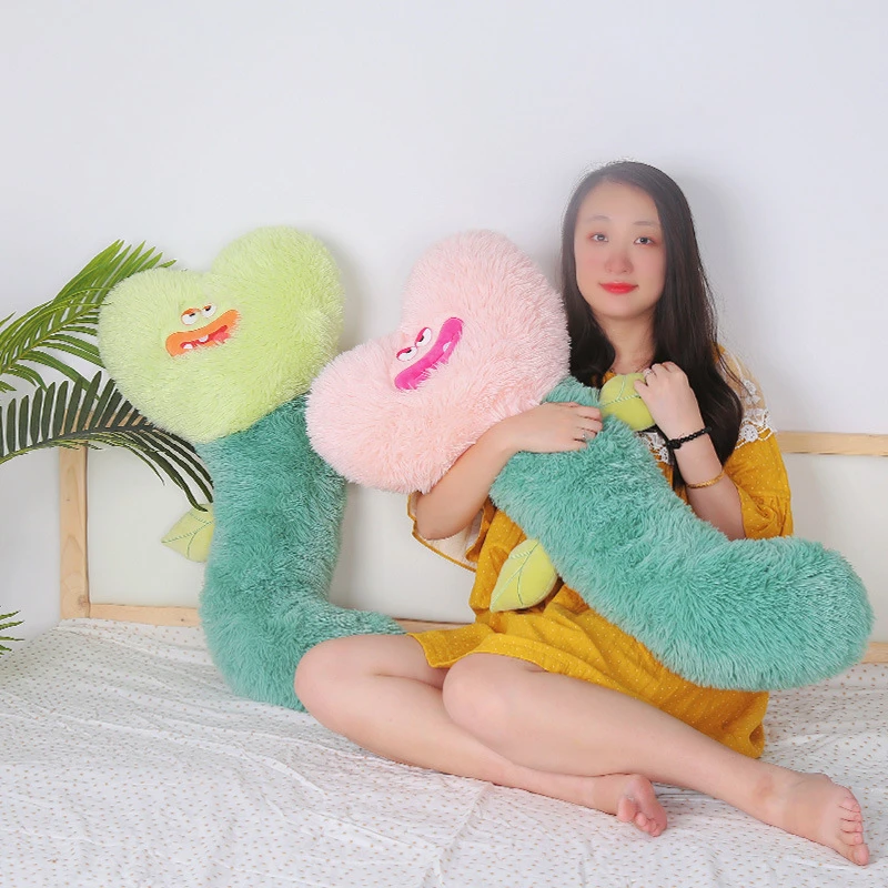 卡通心形抱枕女生睡觉夹腿长条枕床头靠枕可拆洗客厅沙发毛绒