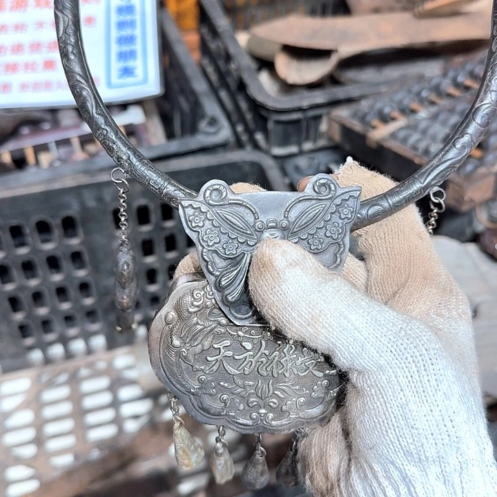 青***松一物一图，看好再拍