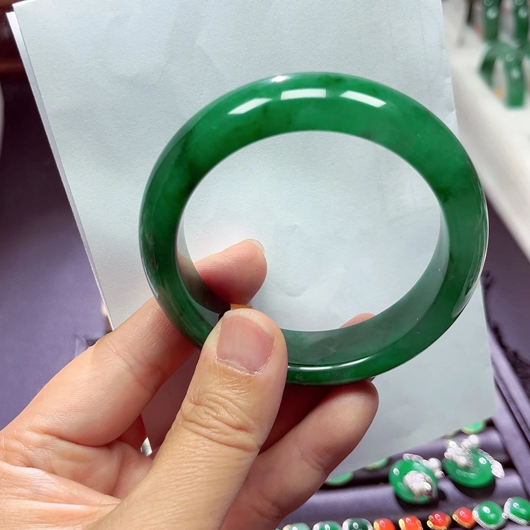 石英质玉未镶嵌手镯