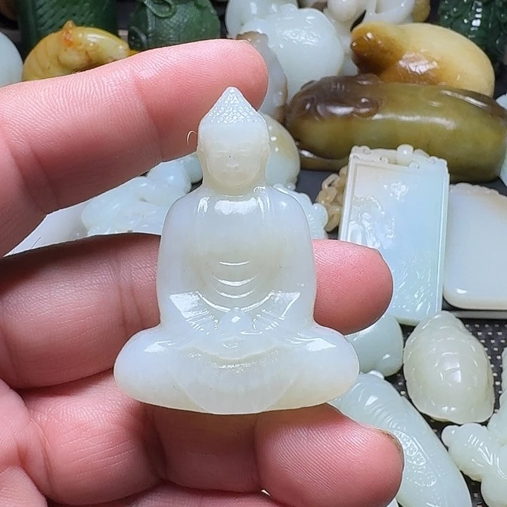 和田玉未镶嵌挂件