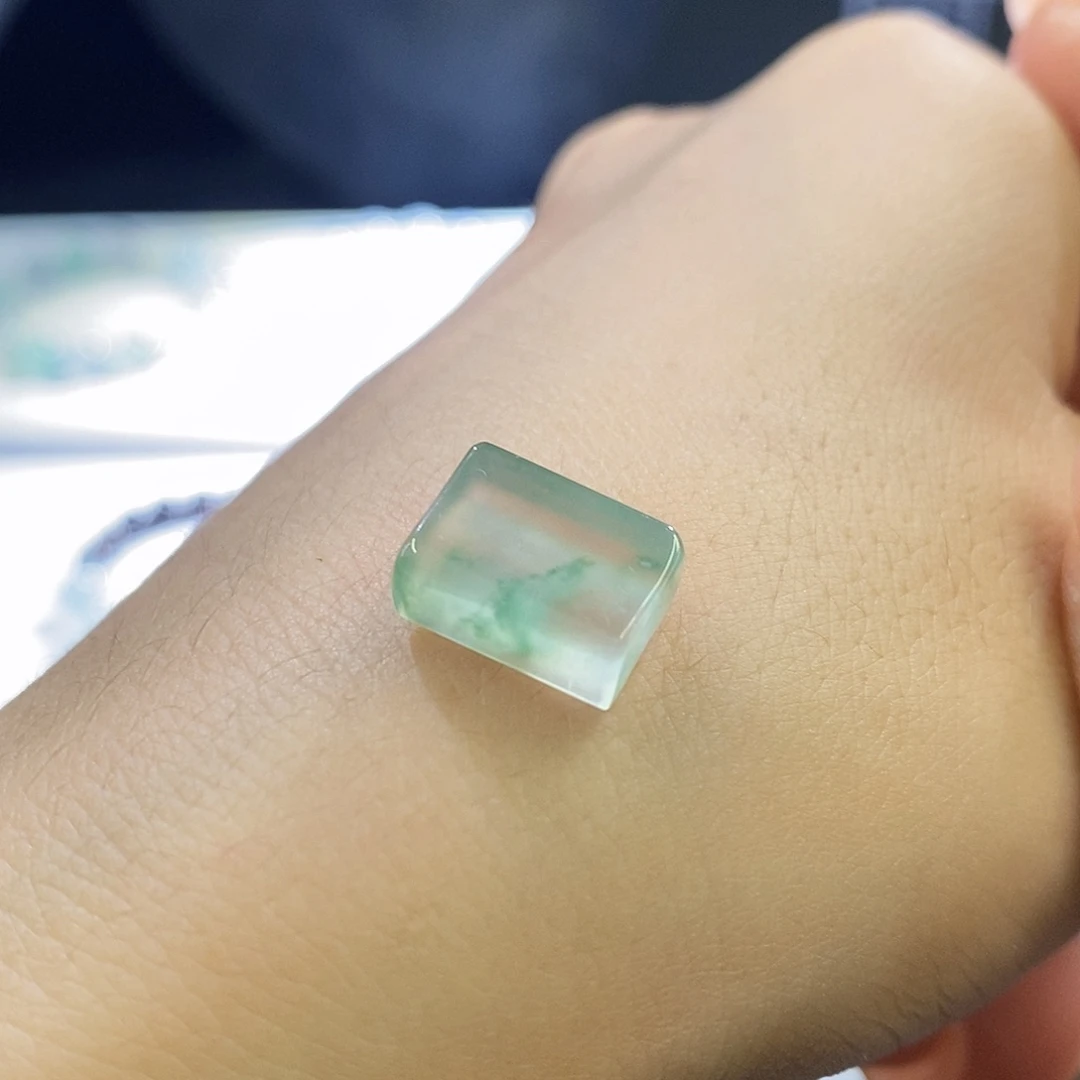 未镶嵌挂件翡翠好冰