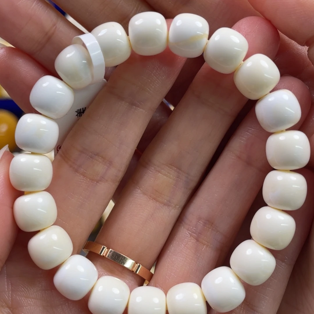 琥珀未镶嵌裸石琥珀蜜蜡