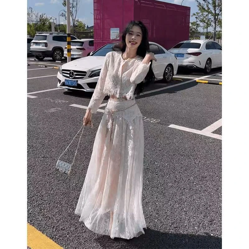 2025早秋套装韩系穿搭修身短款蕾丝长袖上衣设计感高腰显瘦半身裙