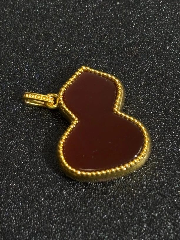 18k金 Au750 吊坠（送银项链）A94