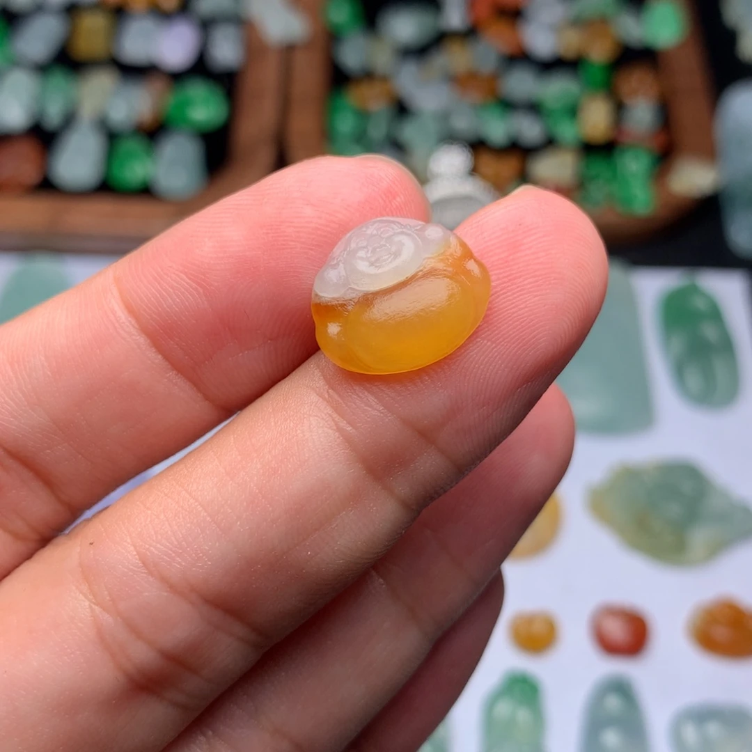 定制翡翠未镶嵌佛公