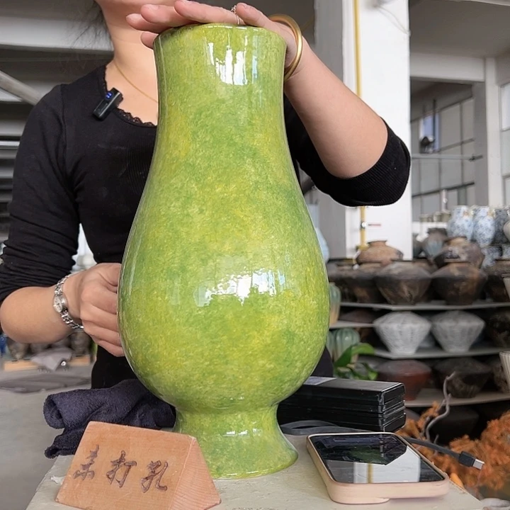 景德镇陶瓷花瓶工厂