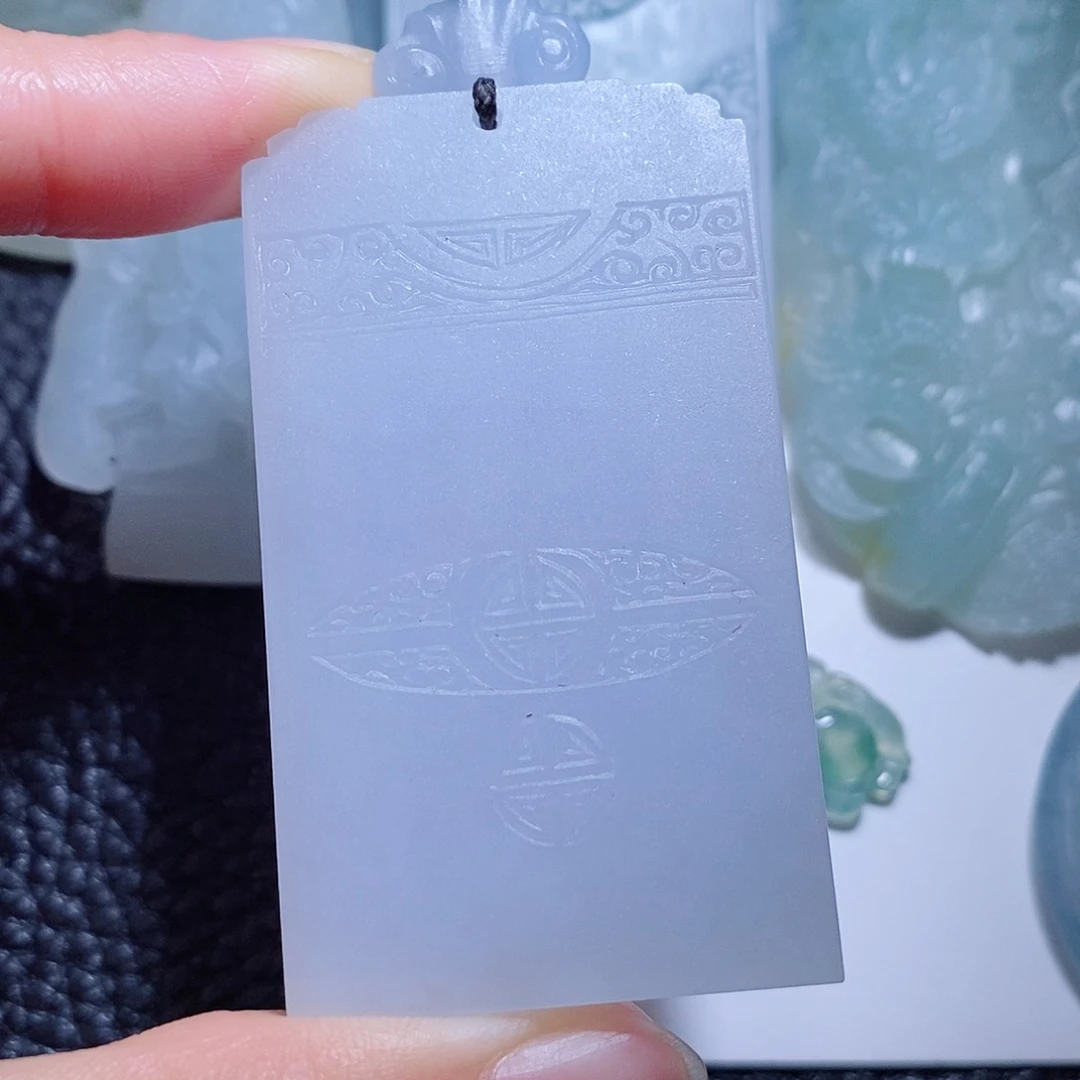 未镶嵌定制翡翠付款后确认抛光