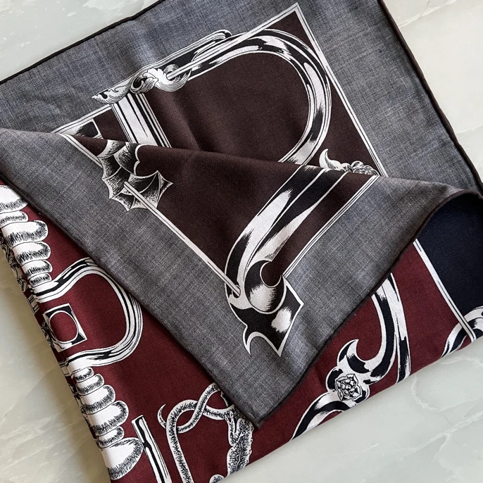 85尺寸 桑蚕丝羊毛双面异色丝毛 女士方巾围巾 红咖链条