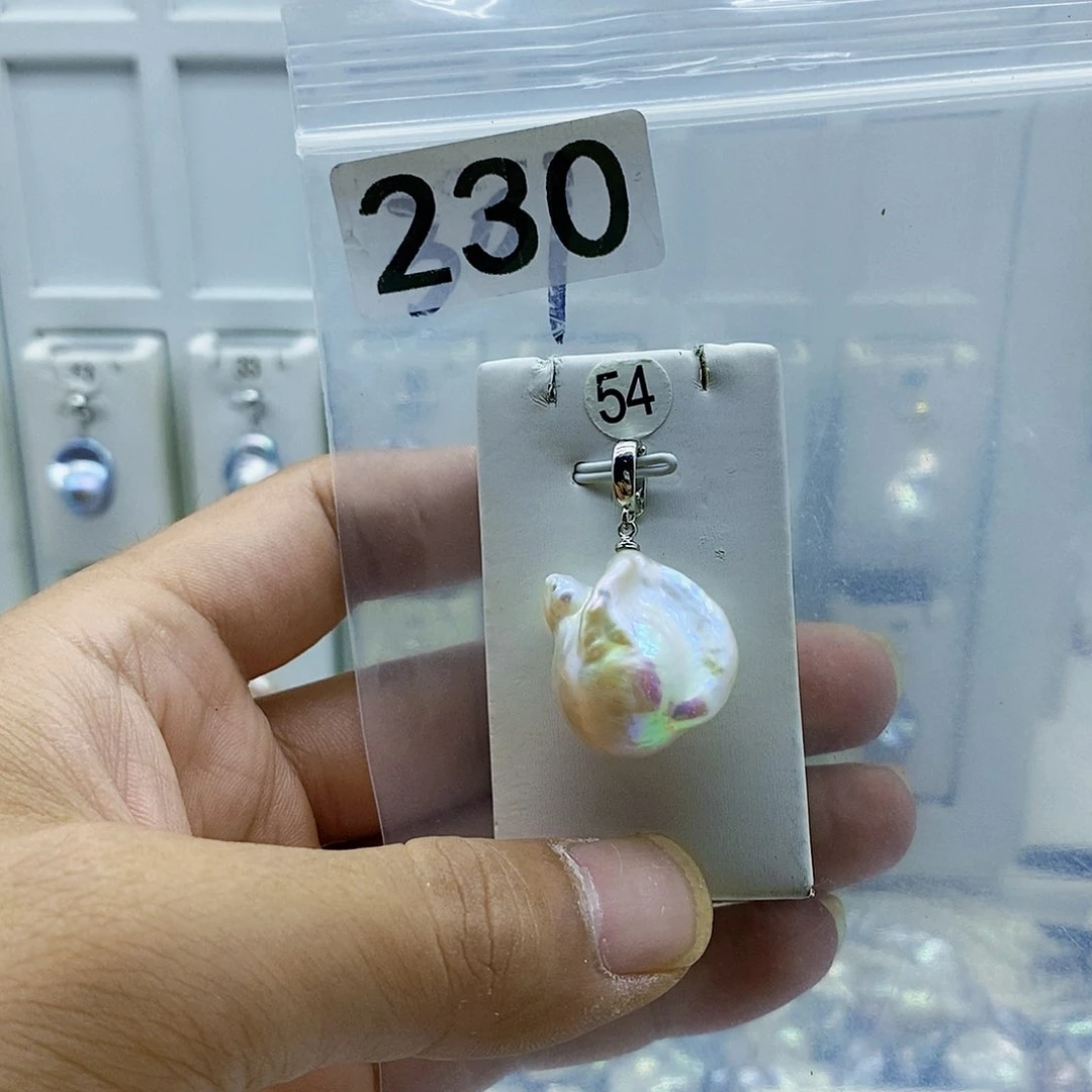淡水珍珠合金颈饰