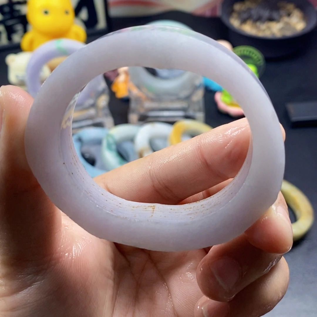未镶嵌翡翠手镯定制翡翠