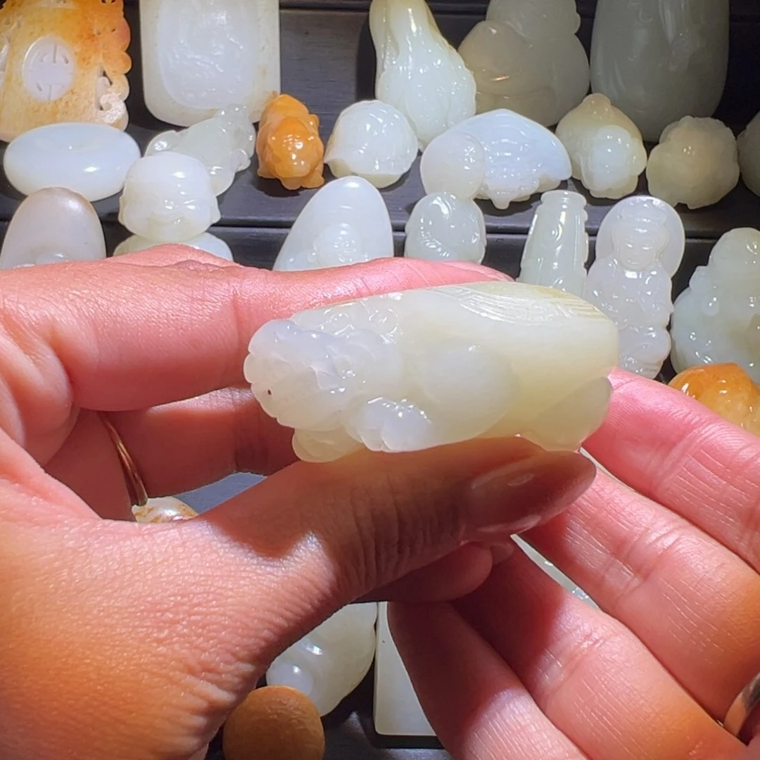 未镶嵌和田玉车挂神**者