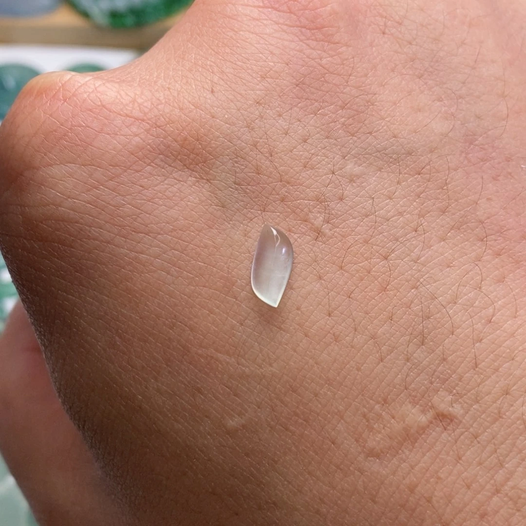 定制翡翠未镶嵌是**吖翡翠