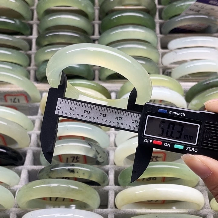 未镶嵌蛇纹石玉手镯162