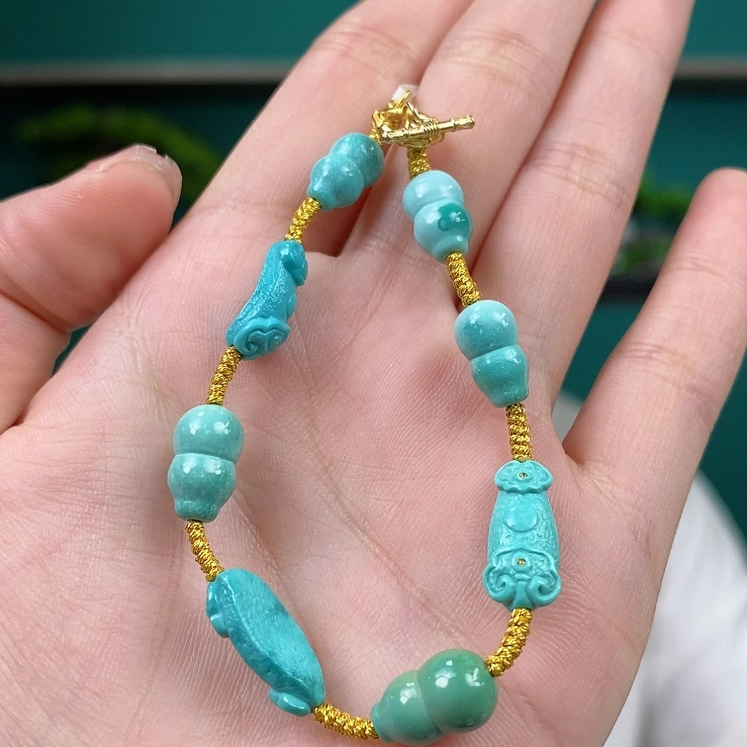 18K金镶嵌绿松石颈饰