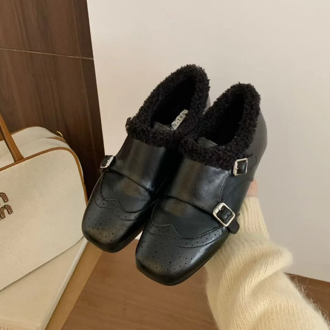 8208-82时尚复古内增高保暖单鞋女鞋新款加绒舒适系扣增高小皮鞋