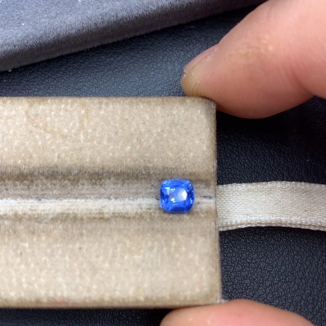 裸石蓝宝石1.02ct