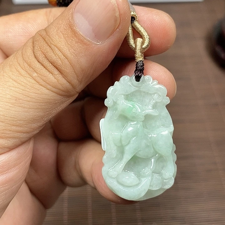颈饰未镶嵌翡翠天然翡翠玉A货配证书