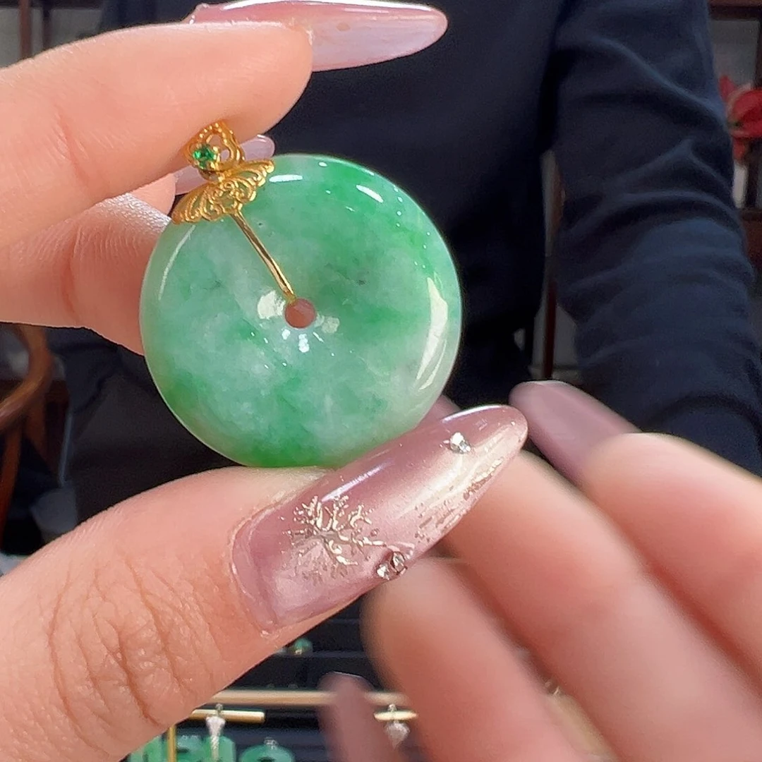 翡翠吊坠(不含链)18K金镶嵌吊坠69