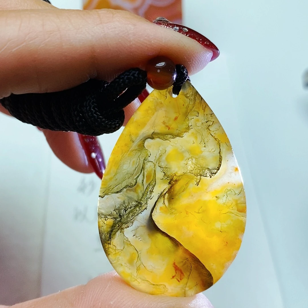 玛瑙/玉髓颈饰未镶嵌只***！