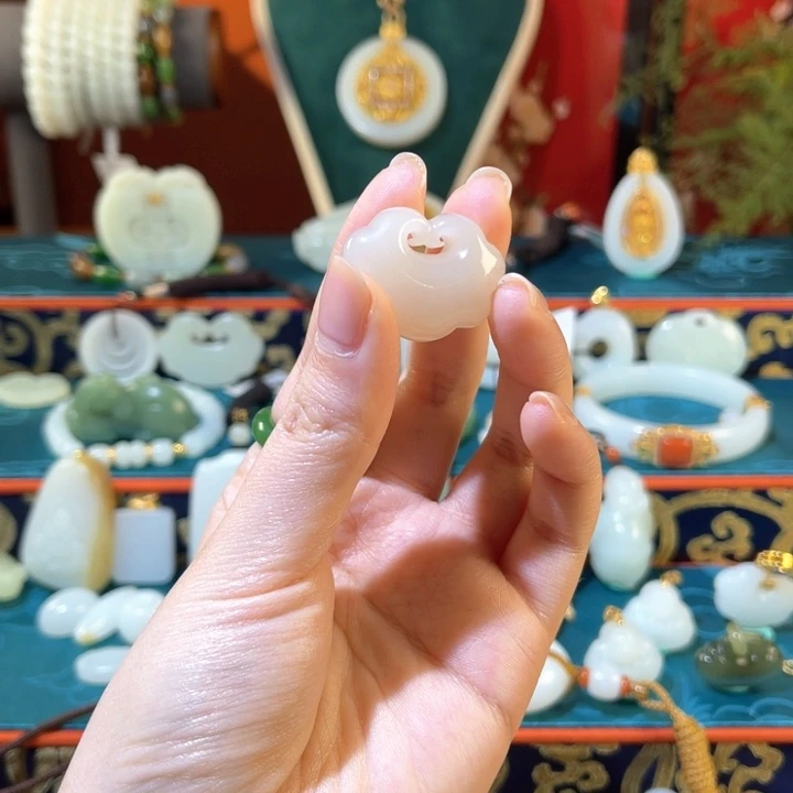 和田玉颈饰未镶嵌❄