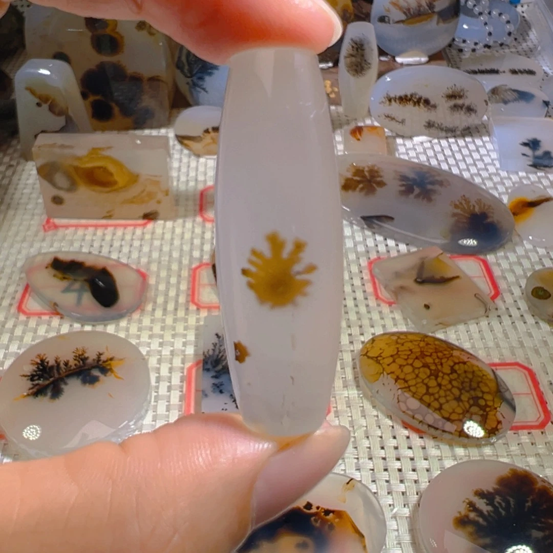 玛瑙/玉髓未镶嵌颈饰