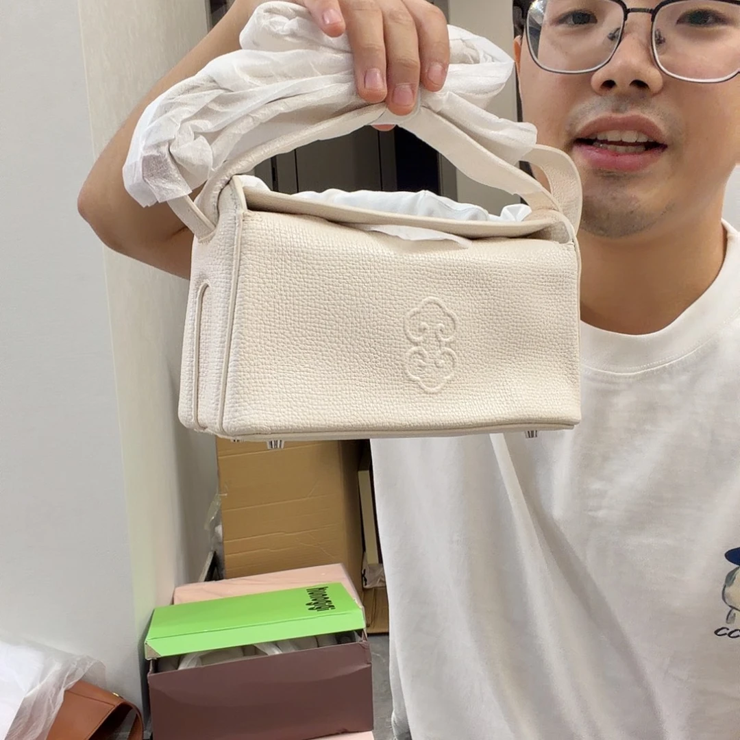 小牛皮绵羊皮（革）牛皮（革）山羊皮（革）黄牛皮（革）水牛皮（