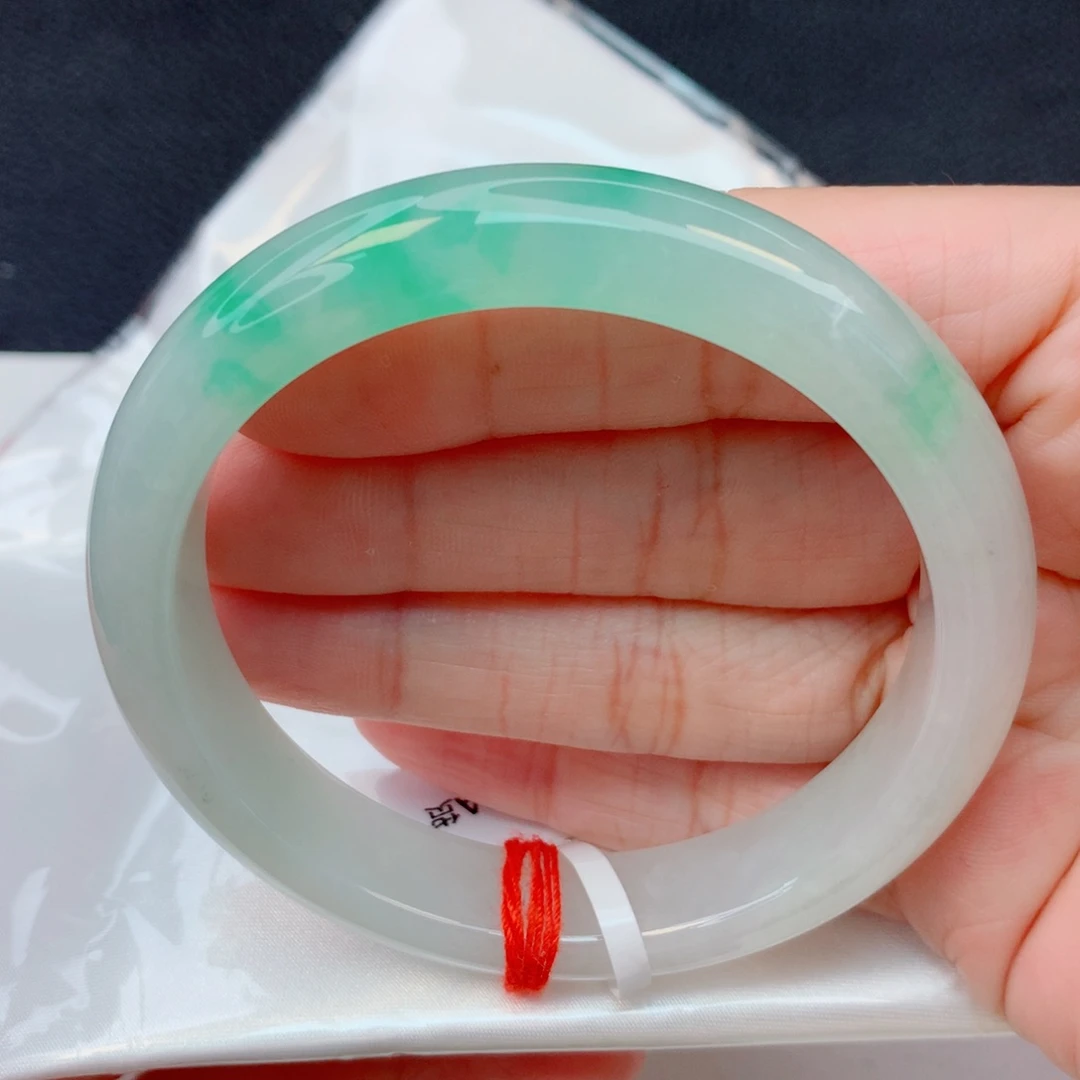 翡翠未镶嵌手镯57.5圈 糯化近糯冰飘阳绿花
