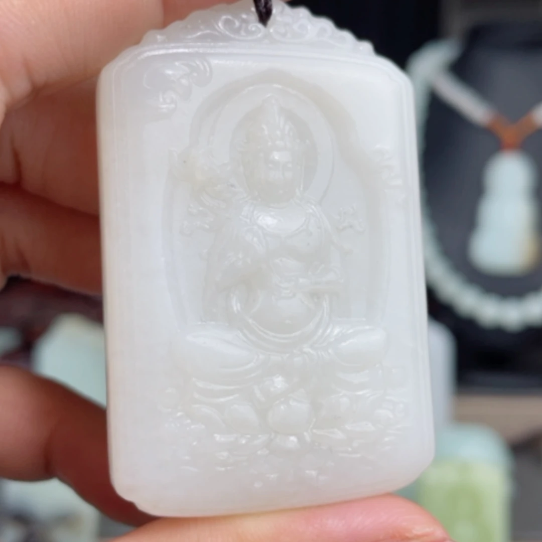 【闪购商品】颈饰未镶嵌和田玉