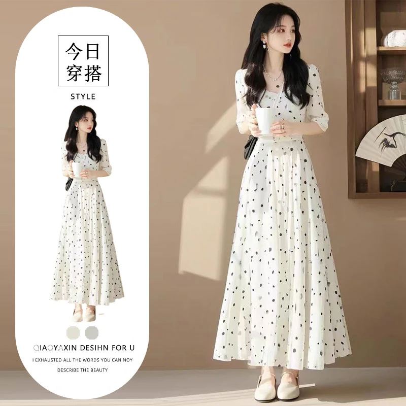 浅春系穿搭上流社会气质名媛女神范轻奢高级感正式场合白色连衣裙