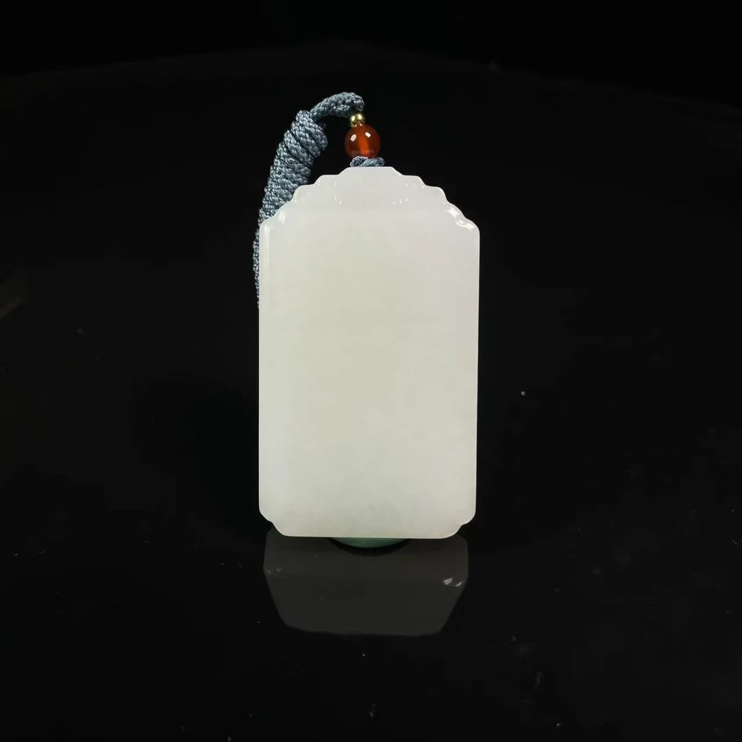 lot3561和田玉平安无事牌俄料64*37.8*10.5mm/67.2g/北京世纪
