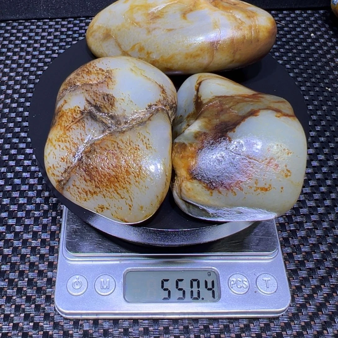 和田玉（子料）未镶嵌吊坠(不含链)550克