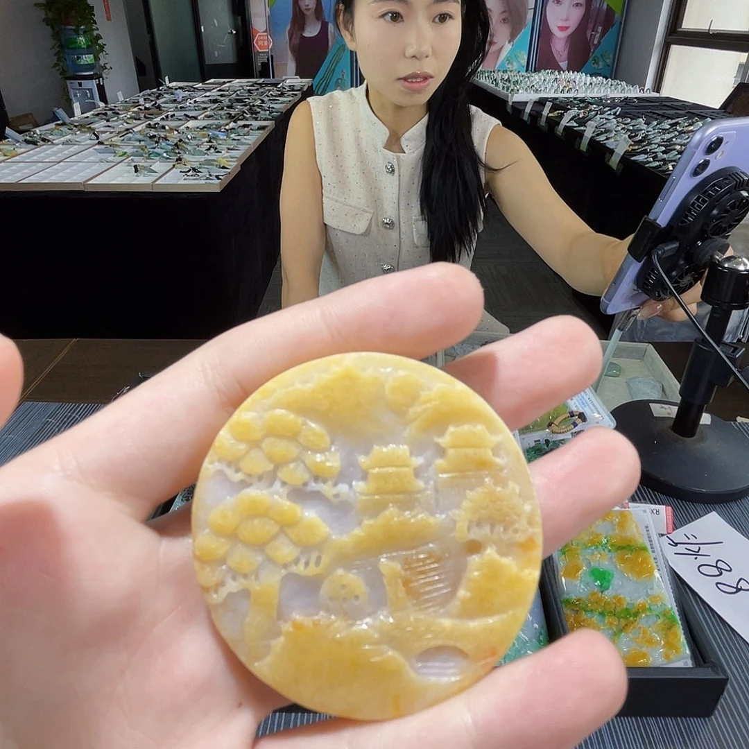 颈饰未镶嵌翡翠一