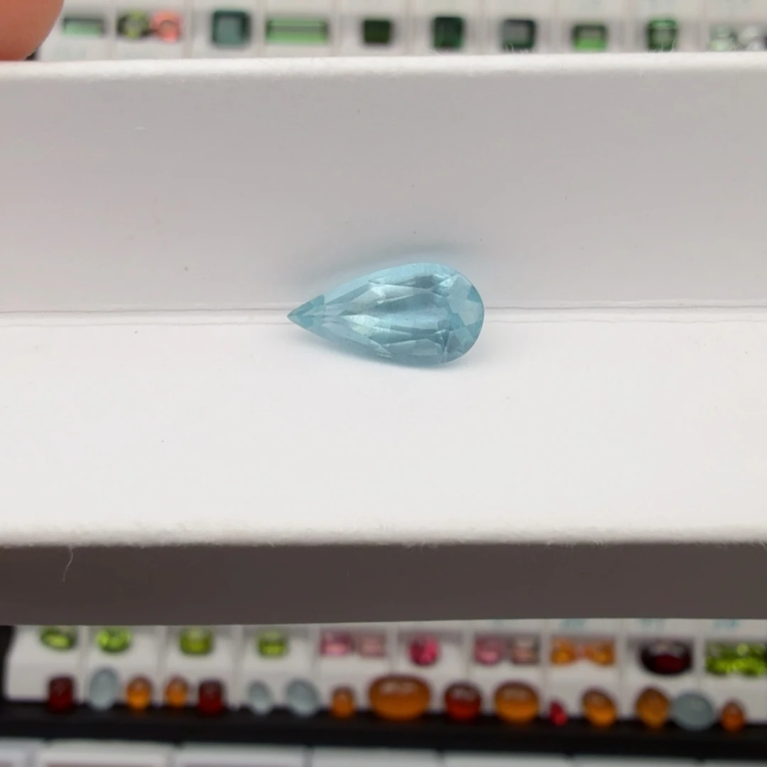 海蓝宝石裸石天然圣玛利亚色1.74克拉