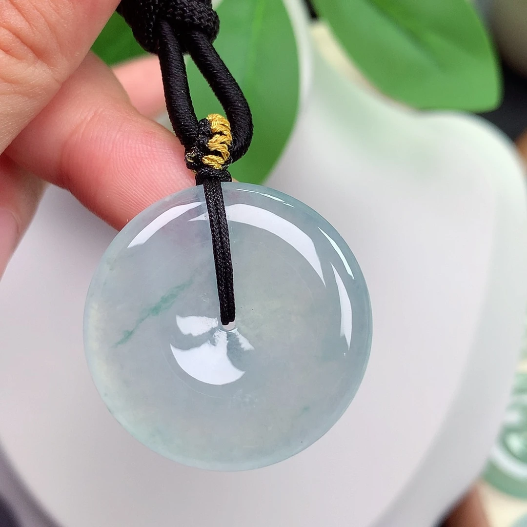 颈饰未镶嵌翡翠平安扣 30.6x5.6mm