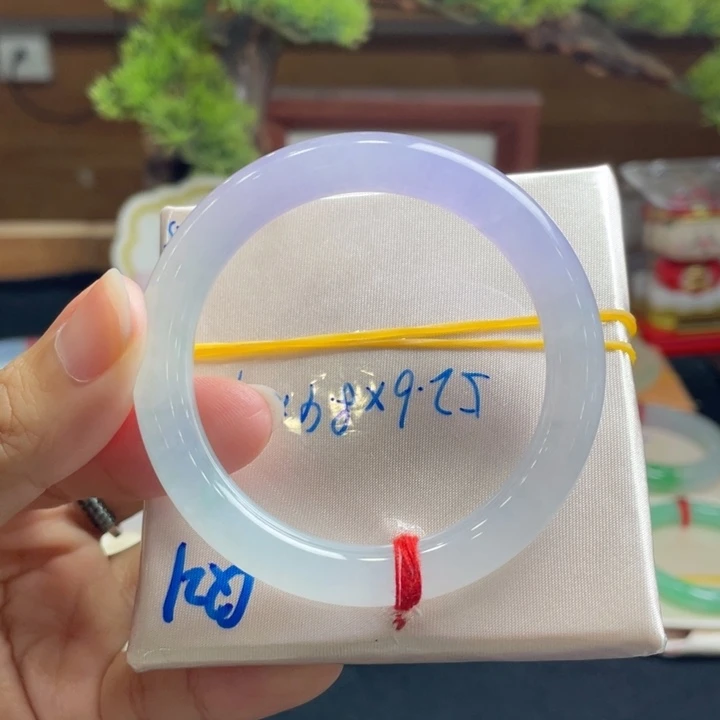翡翠未镶嵌手镯8号 52+圆条 三彩