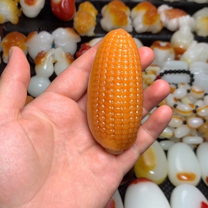 新疆戈壁石五彩石