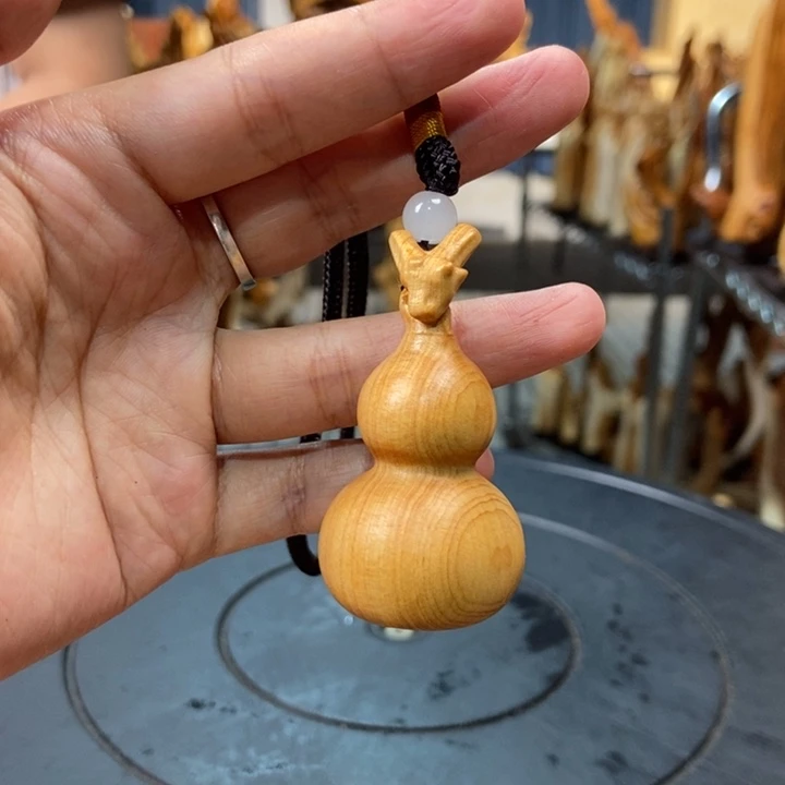 柏木（崖柏）手把件