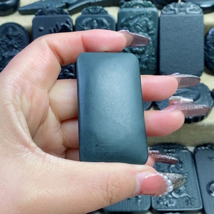 和田玉（青玉）颈饰未镶嵌