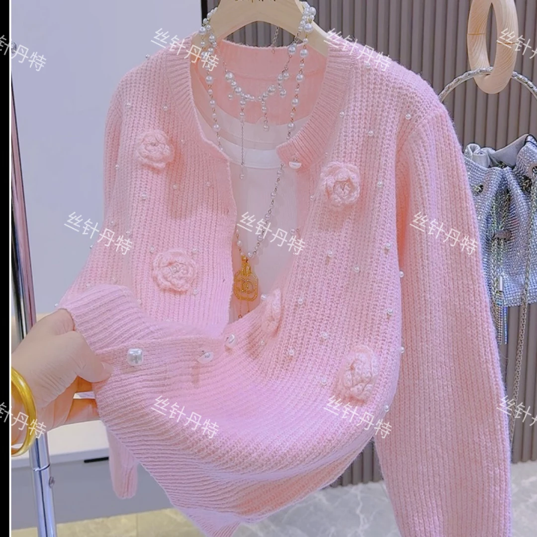 橘子高级感立体花朵短款外套女秋冬独特别致加厚针织开衫圆领毛衣