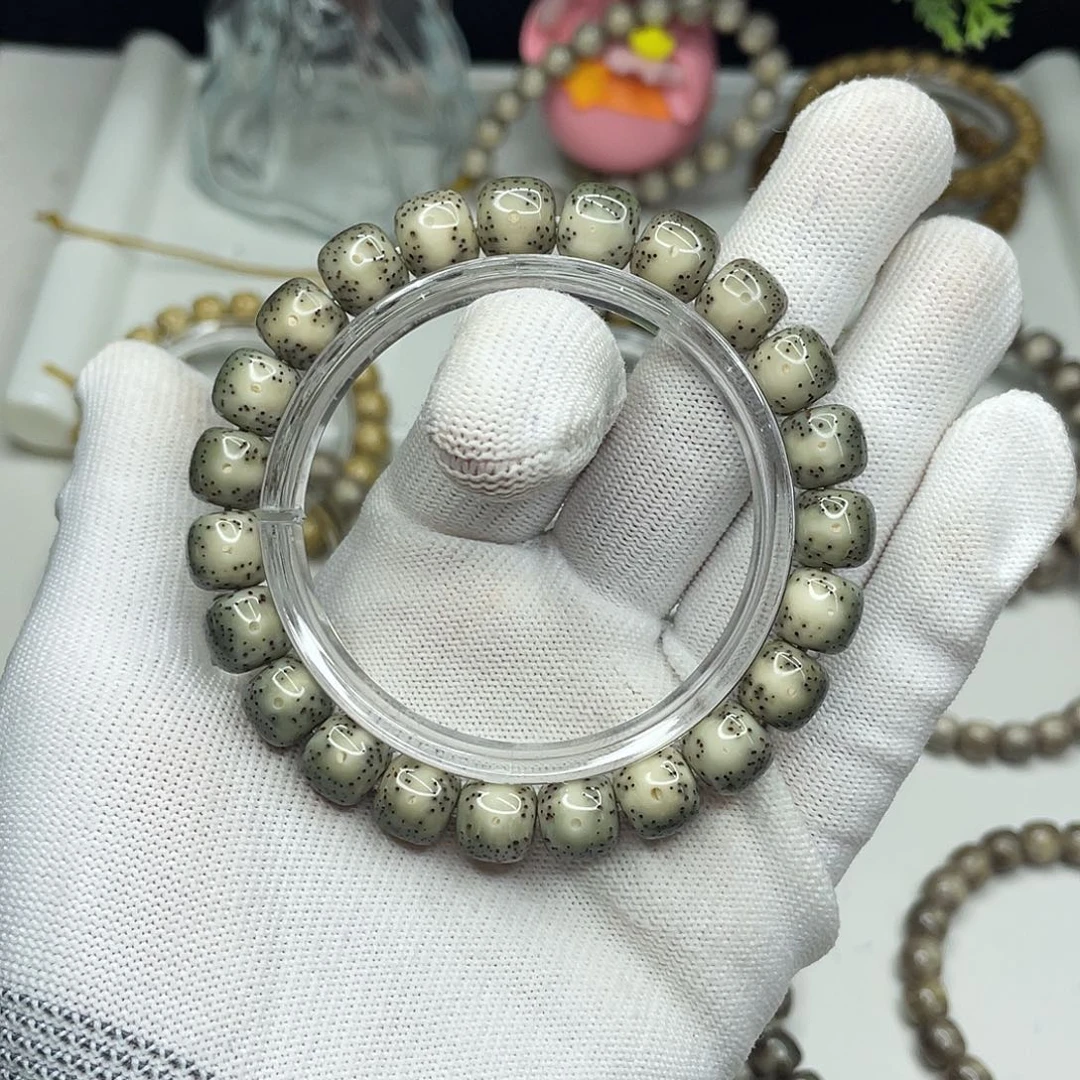 手串星月菩提10mm 绿冰通体