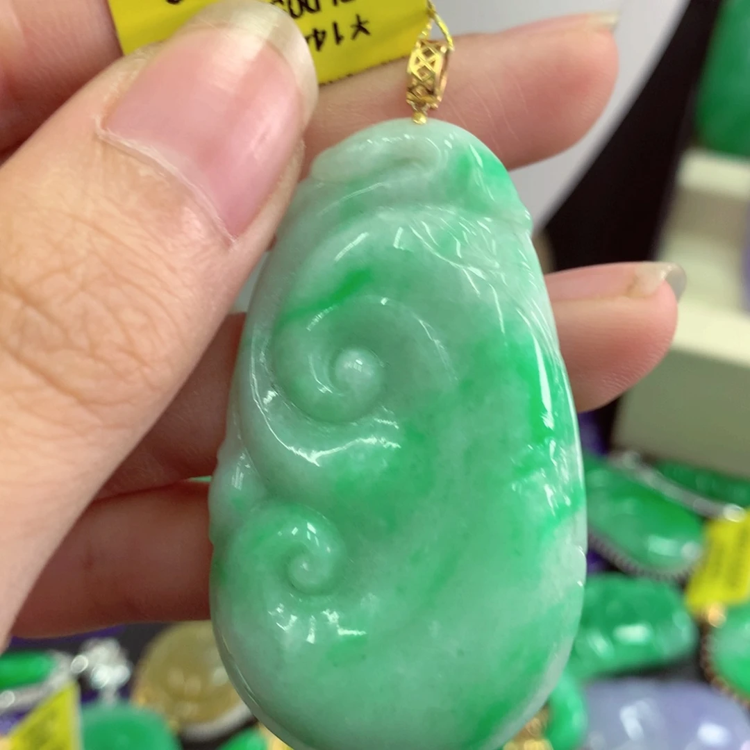 吊坠(不含链)18K金镶嵌翡翠