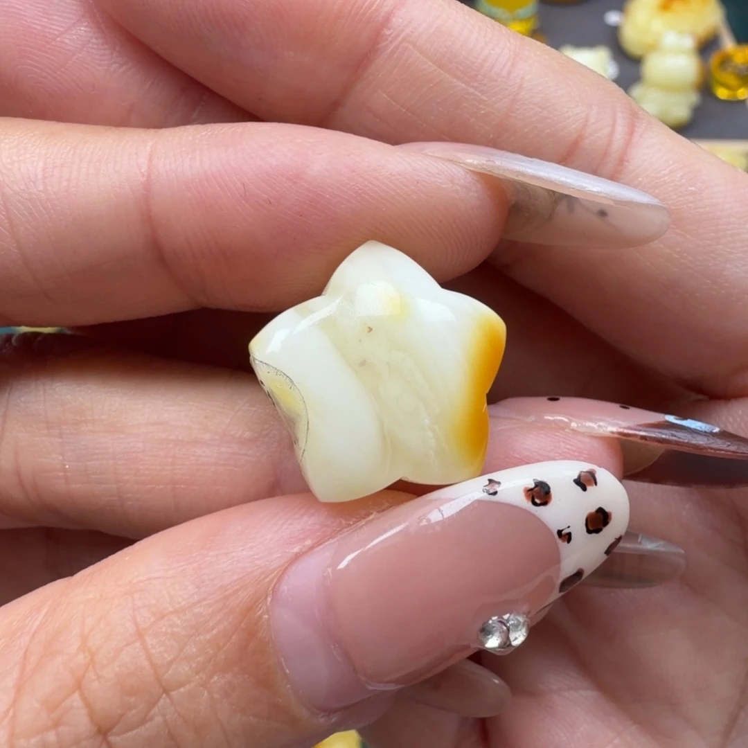 蜜蜡未镶嵌裸石蜜蜡