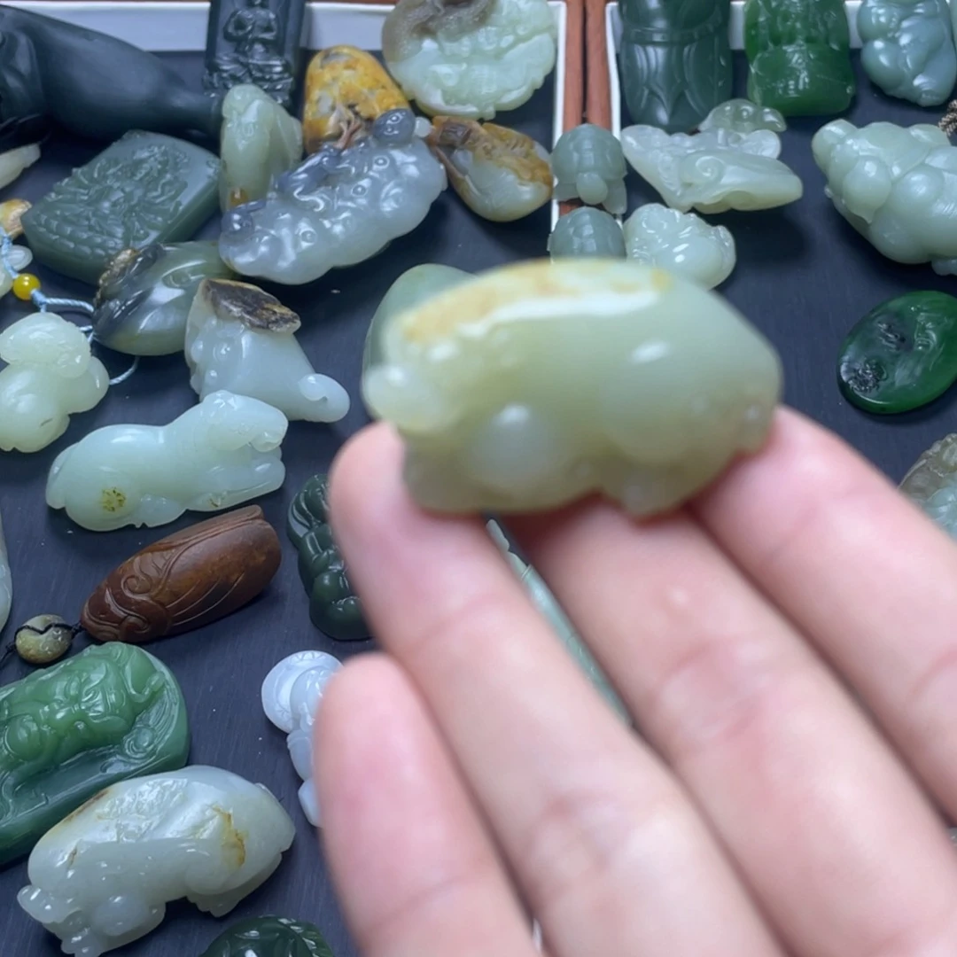 吊坠(不含链)未镶嵌和田玉亲**缘