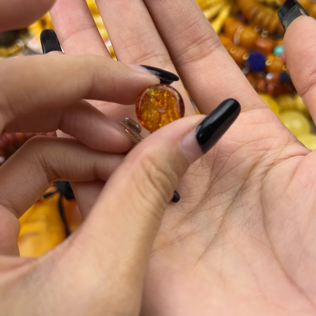 琥珀珠宝奇石未镶嵌