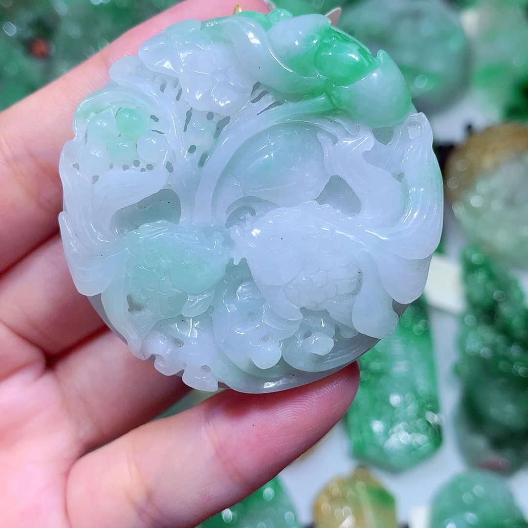 吊坠(不含链)未镶嵌翡翠