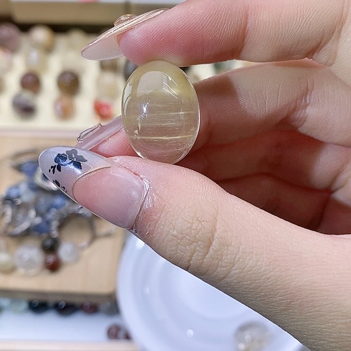 水晶戒指未镶嵌，